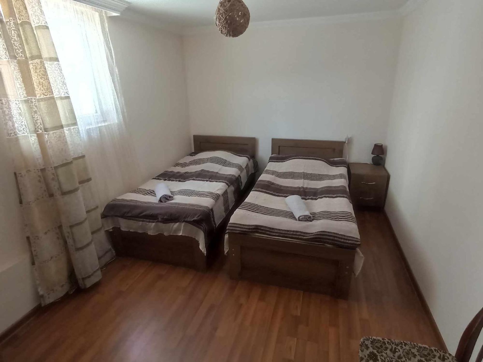 Jeiran Japaridze'S Guesthouse Mestia Esterno foto