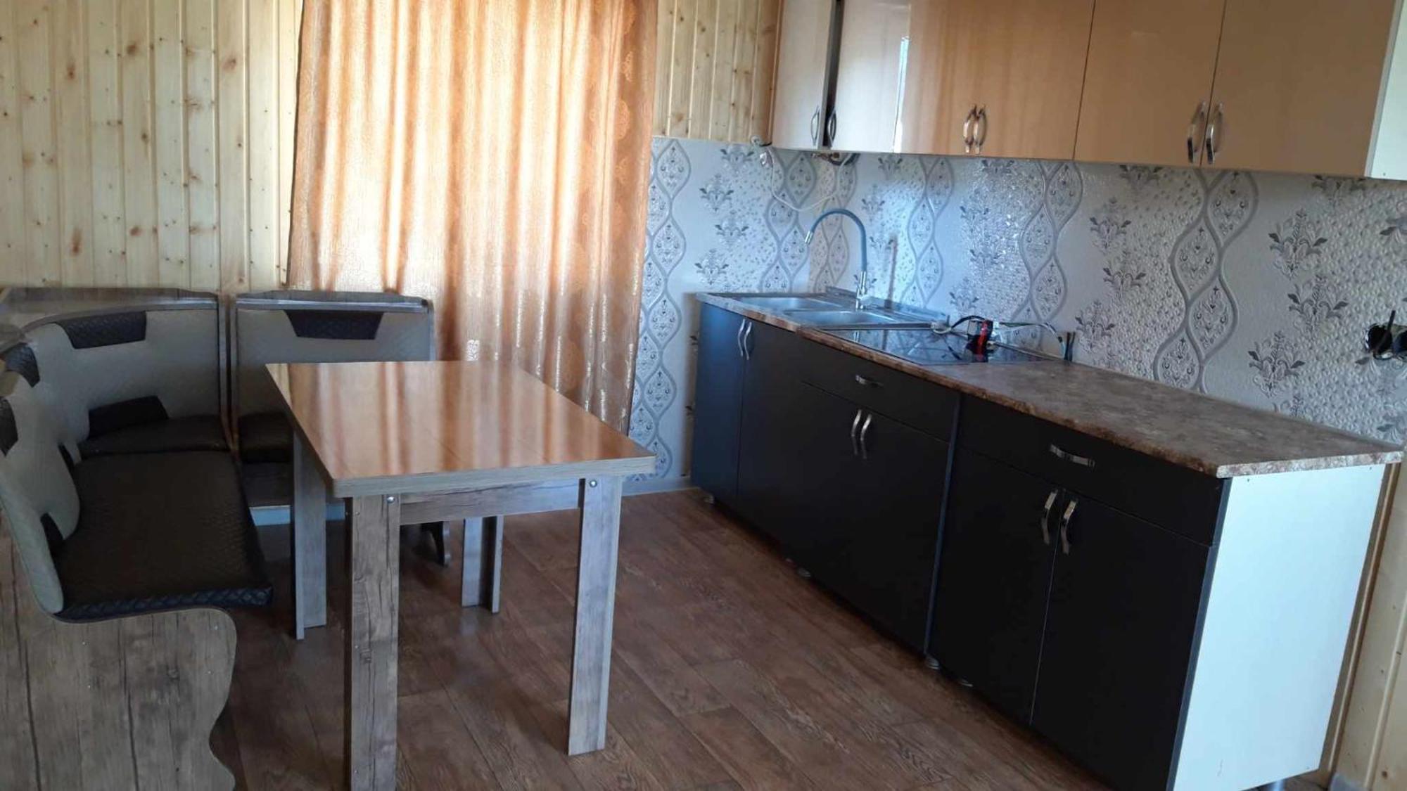 Jeiran Japaridze'S Guesthouse Mestia Esterno foto