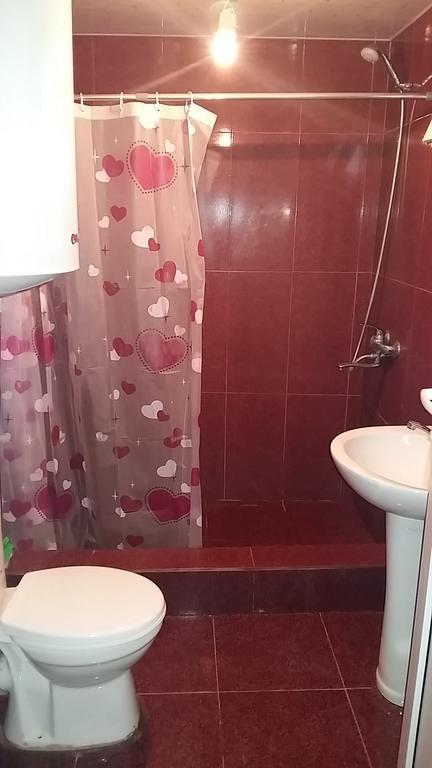 Jeiran Japaridze'S Guesthouse Mestia Esterno foto